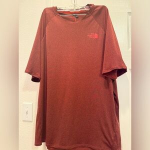 Men’s North Face XL Athletic Shirt